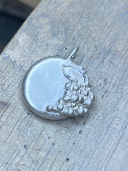 Made to order That's Grape! Medallion